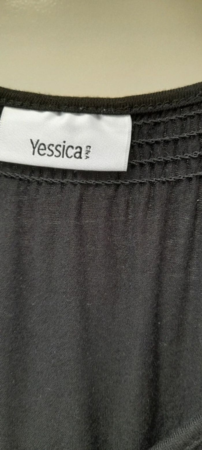 Tee-shirt noir,blouse - photo numéro 2