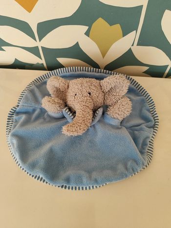 Doudou plat éléphant jellycat