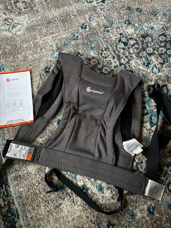 Porte bébé Ergobaby Embrace