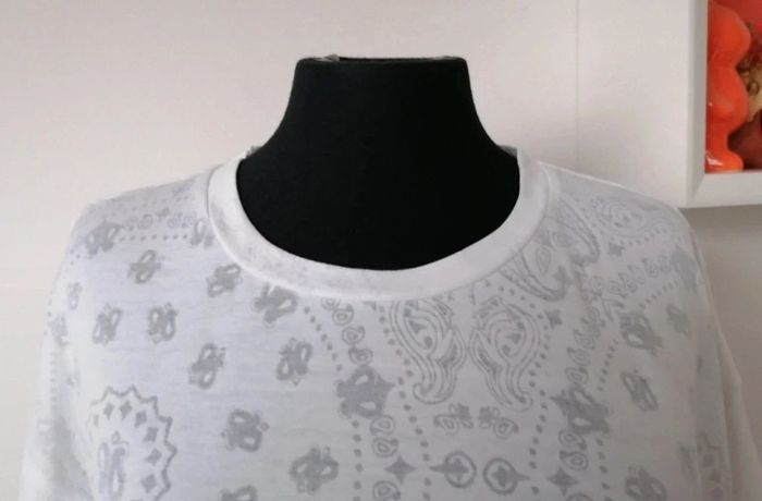 Tee-shirt fantaisie Promod taille 38 - photo numéro 3