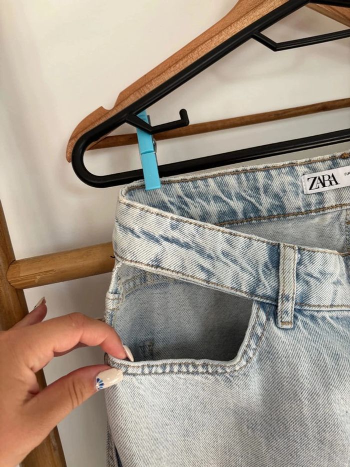 Jean bleu clair jambes larges atypique sans poches Zara taille 38 - photo numéro 2