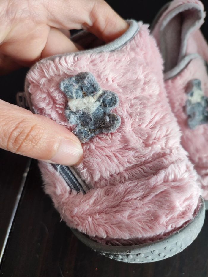 Paire de chaussons rose 23 fermeture éclair - photo numéro 2