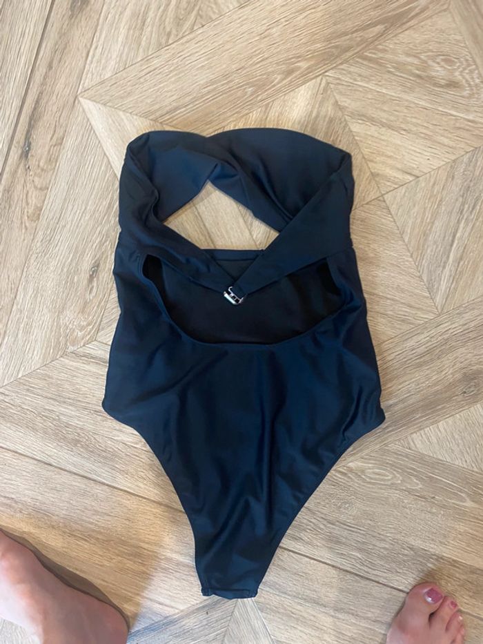 Maillot de bain dos nu - photo numéro 2