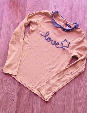 T shirt manches longues coloris moutarde/gris okaidi 10 ans