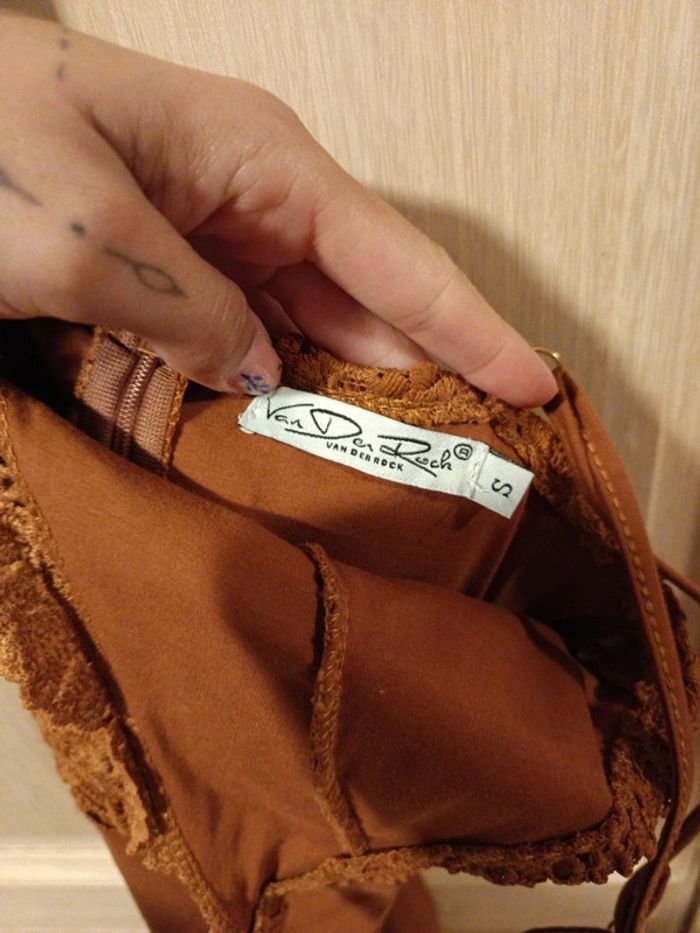 Robe moulante - photo numéro 4