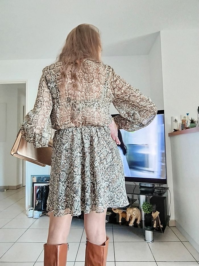 Robe 👗 façon reptile ZARA - photo numéro 7
