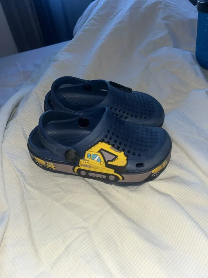 Sandale type crocs