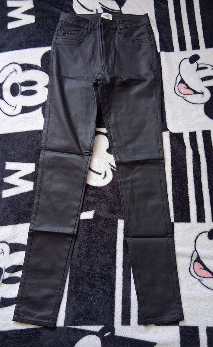 Pantalon Only Taille 38
