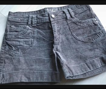 Short gris velours taille 40
