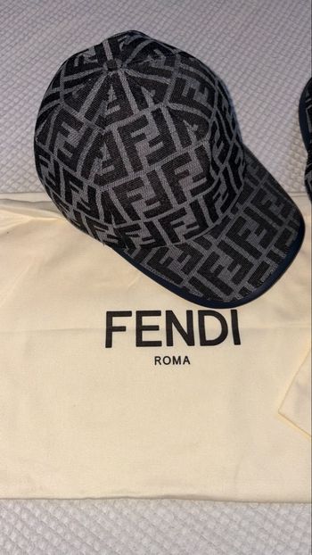 Casquette F….. Grise et noir 