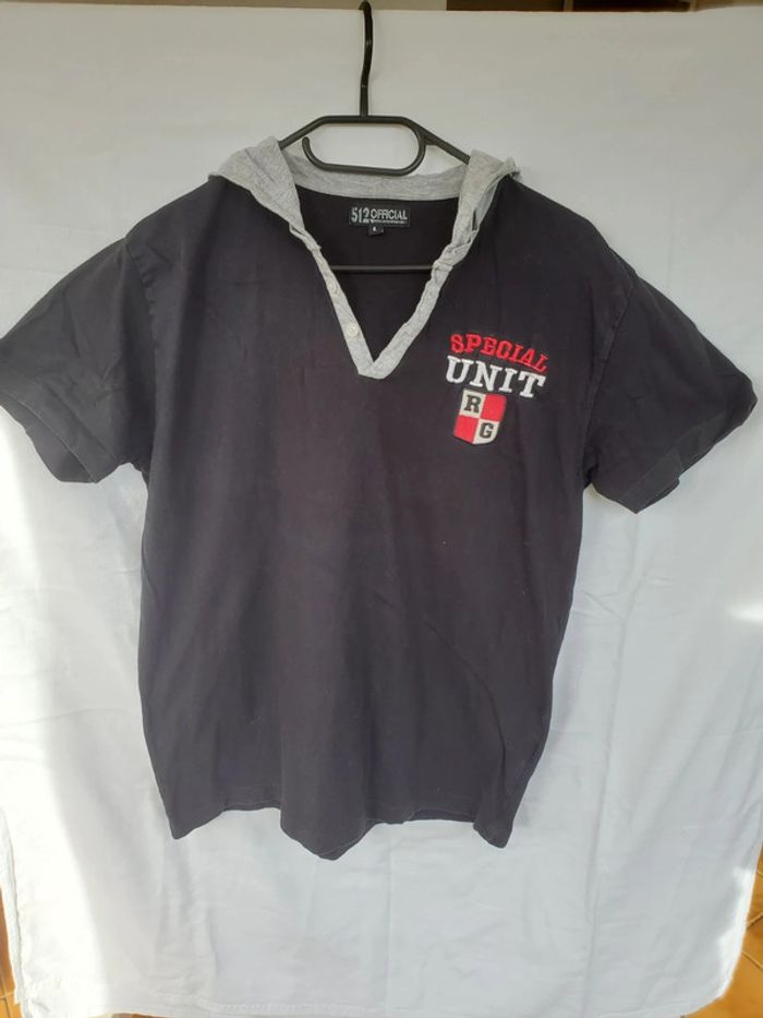 T-shirt avec capuche