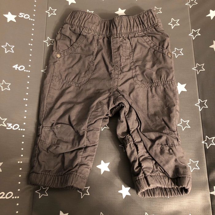 Pantalon 3 mois gris Kiabi très bon état