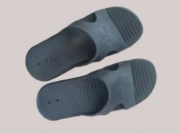 Tongs / Claquettes femme – Pointure 37/38 – Bon État