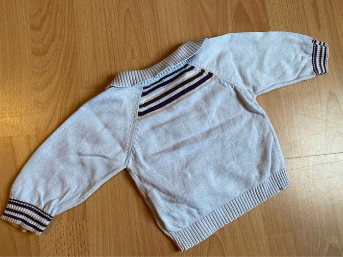 Beau pull bleu clair ML Obaïbi T. 6 mois/67 cm garçon TBE - photo numéro 2