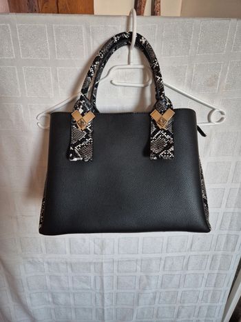 sac à main noir imprimé serpent