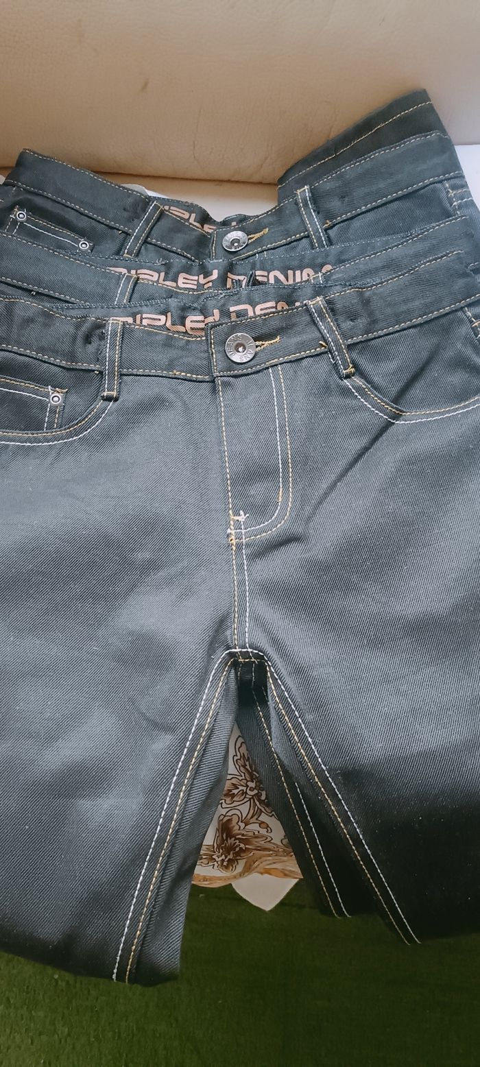 Lot Exceptionnel 6 Articles NEUFS T. 12 Ans (3 Jeans + 3 Chemises) - photo numéro 3