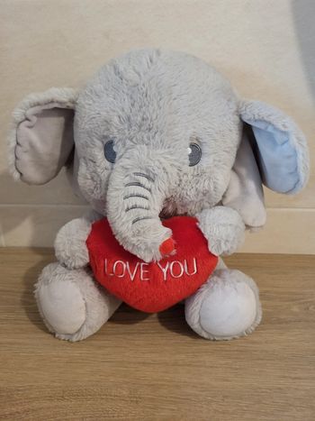 Peluche éléphant
