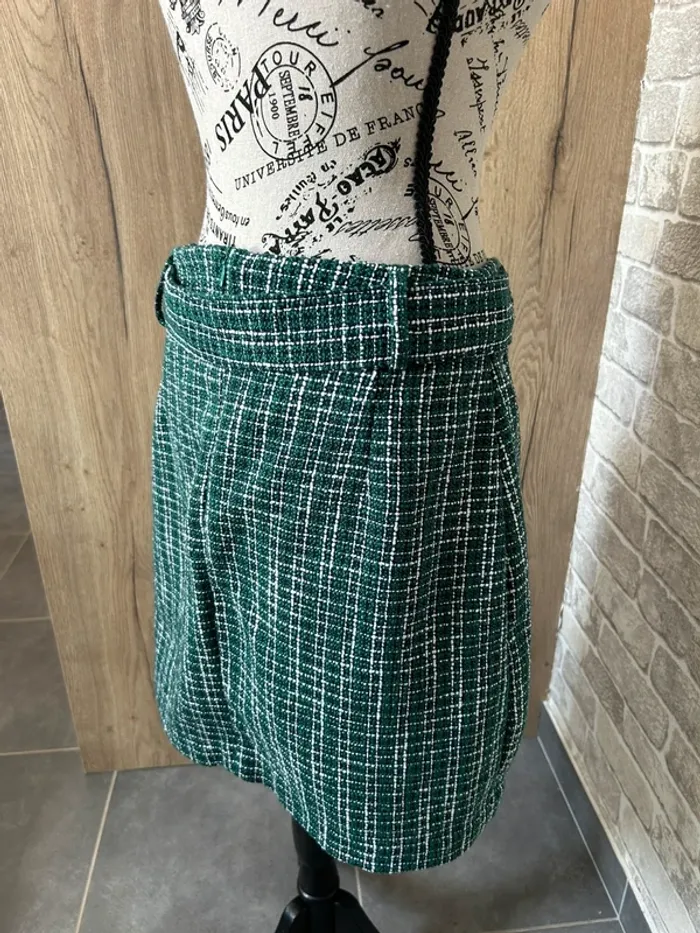 Jupe verte taille 40 - photo numéro 4