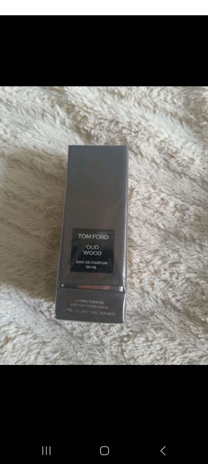 Tom Ford oud wood  50ml.edp - photo numéro 8