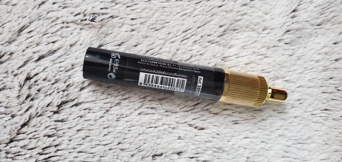 Mascara noir - photo numéro 3