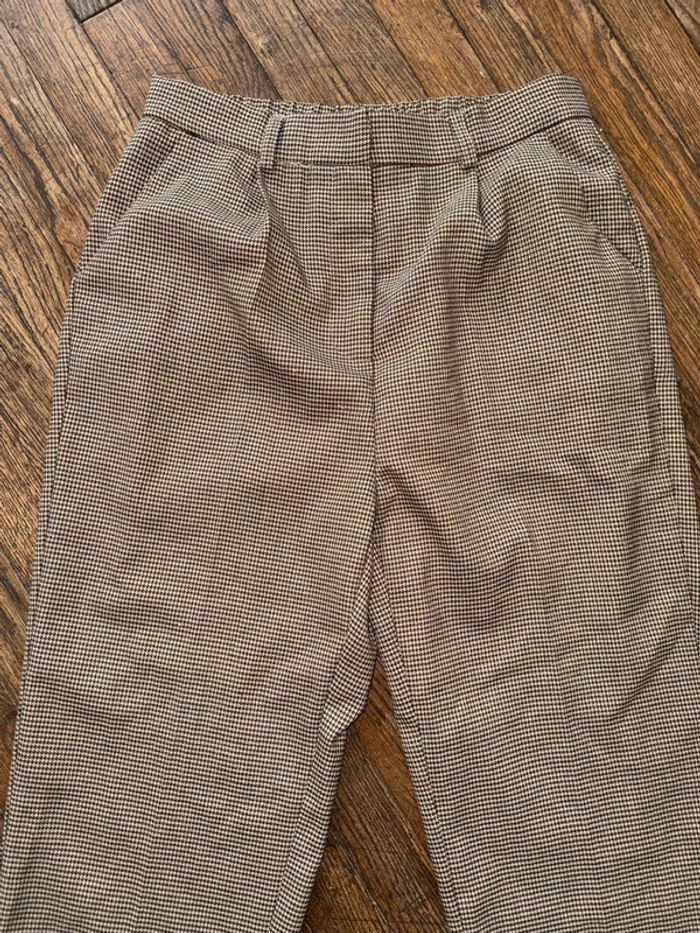 Pantalon artlove  Taille 36 Avec des fils de lurex Valeur 75 euros - photo numéro 2
