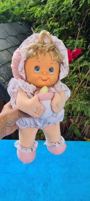 Poupée tissus vintage et son biberon