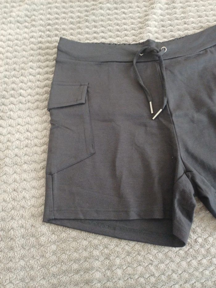 Short - photo numéro 2