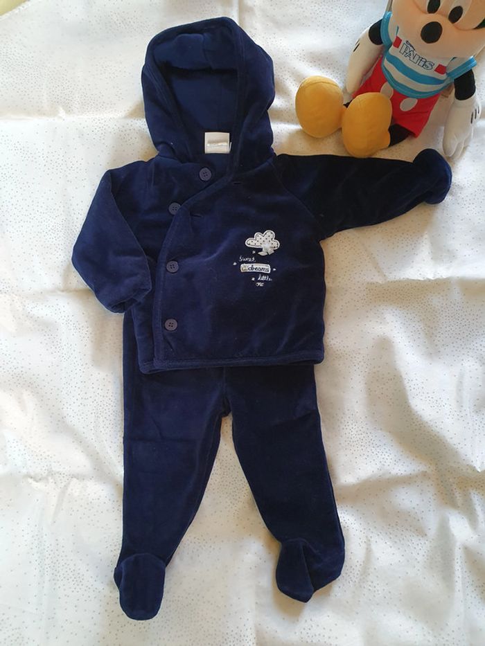 Ensemble bleu marine velours neuf sans étiquette 0-3 mois