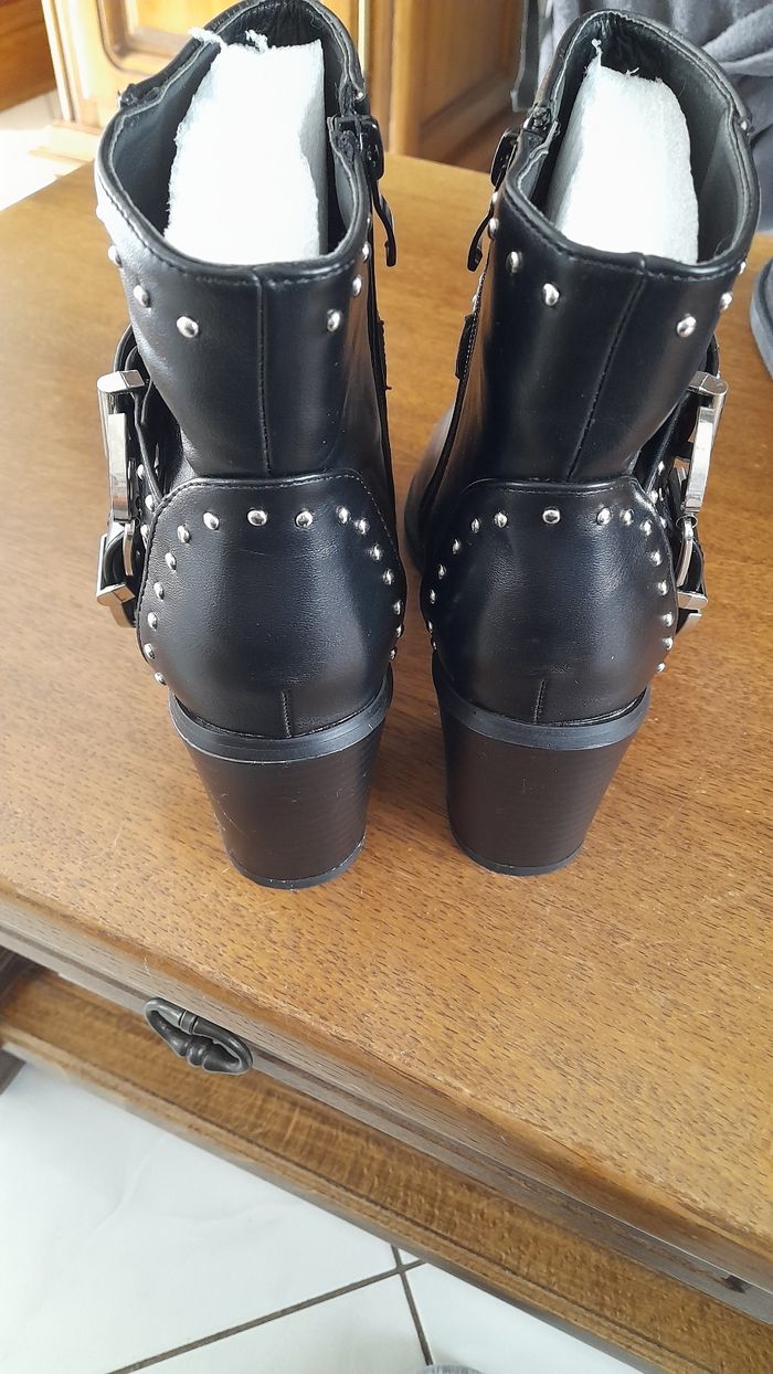 Bottine noire - photo numéro 3