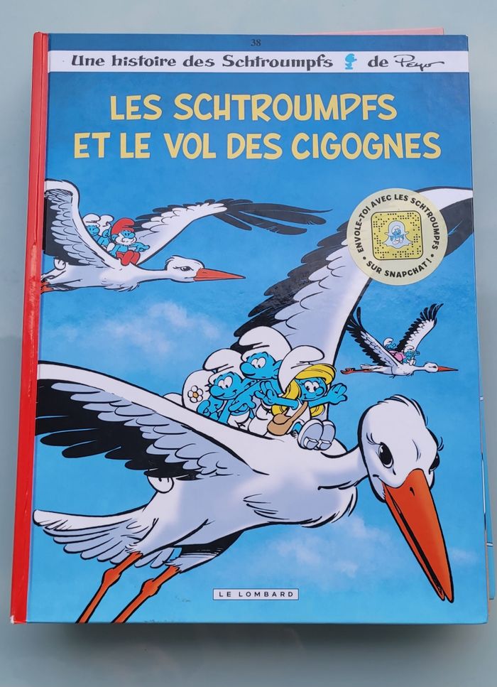 BD Les Schtroumpfs tome 38 : Les Schtroumpfs et le vol des cigognes EO - photo numéro 2
