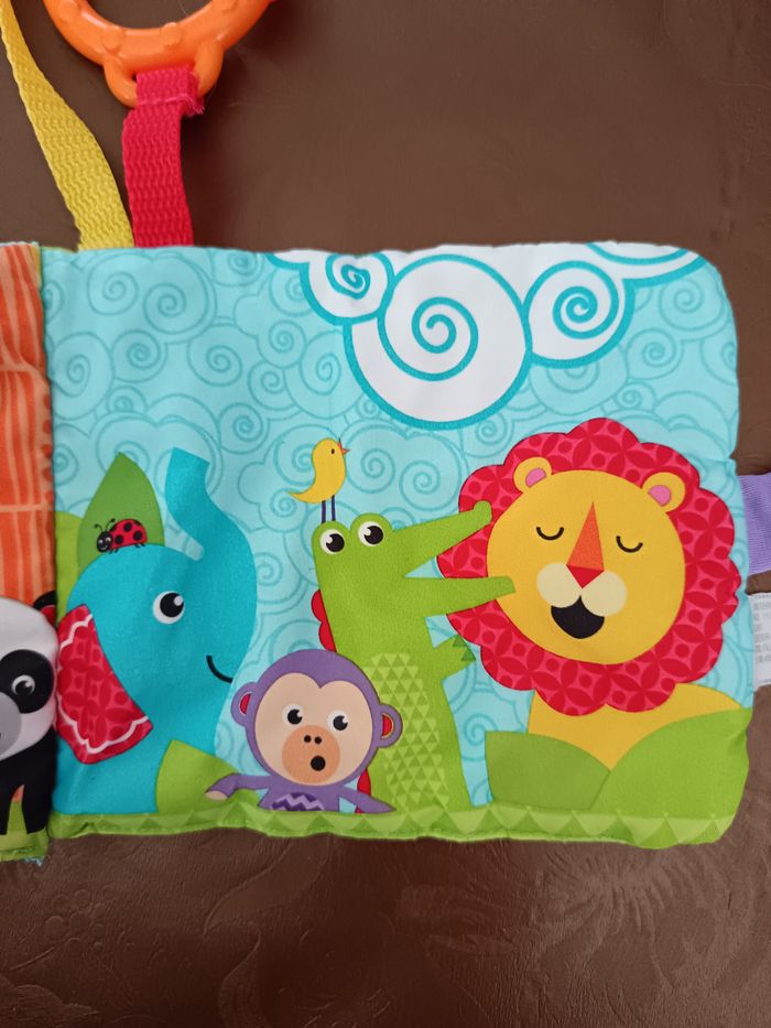 Livre d'Activités d'Eveil Bébé en Tissu Fisher Price - photo numéro 8