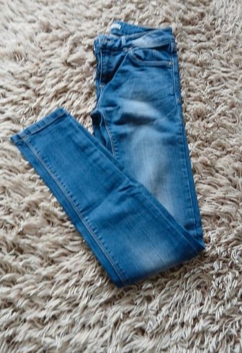 Jeans droit taille basse taille 34 stradivarius 