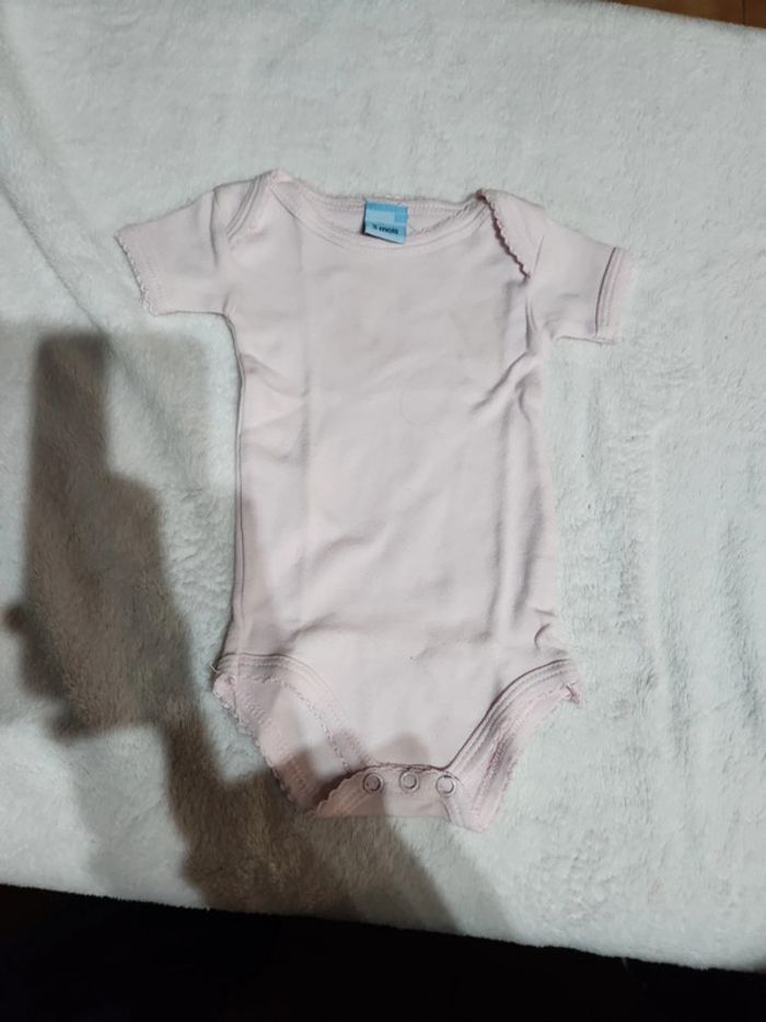 Lot de bodies - photo numéro 8