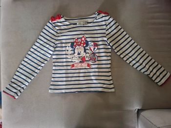 T shirt manche longue minnie taille 5 ans