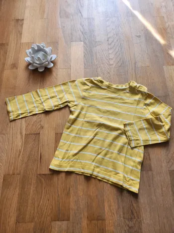Tee shirt