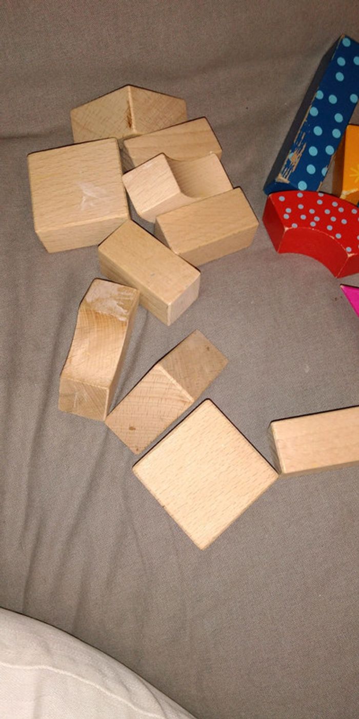 Cube en bois à empliler - photo numéro 3