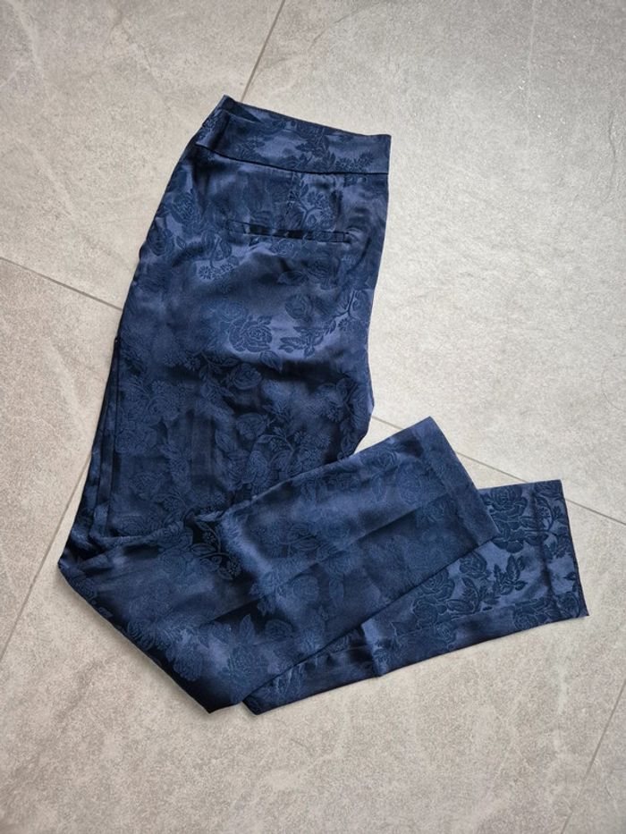 Pantalon tissus satiné brodé bleu foncé - photo numéro 4