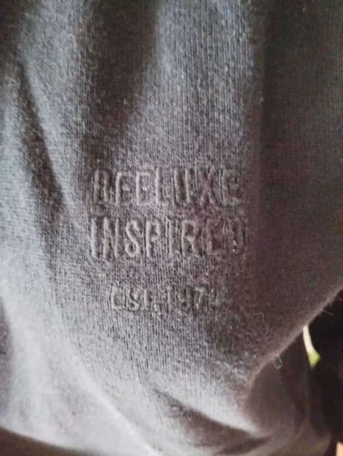 🌸Sweat noir Deeluxe Taille 40🌸 - photo numéro 4