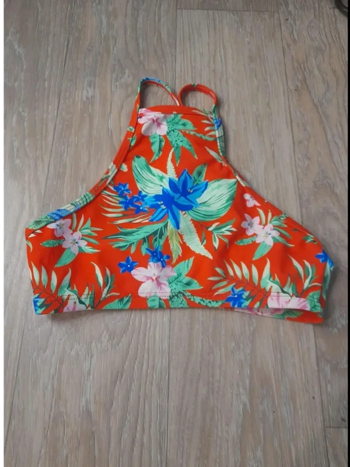 haut de maillot de bains 8ans