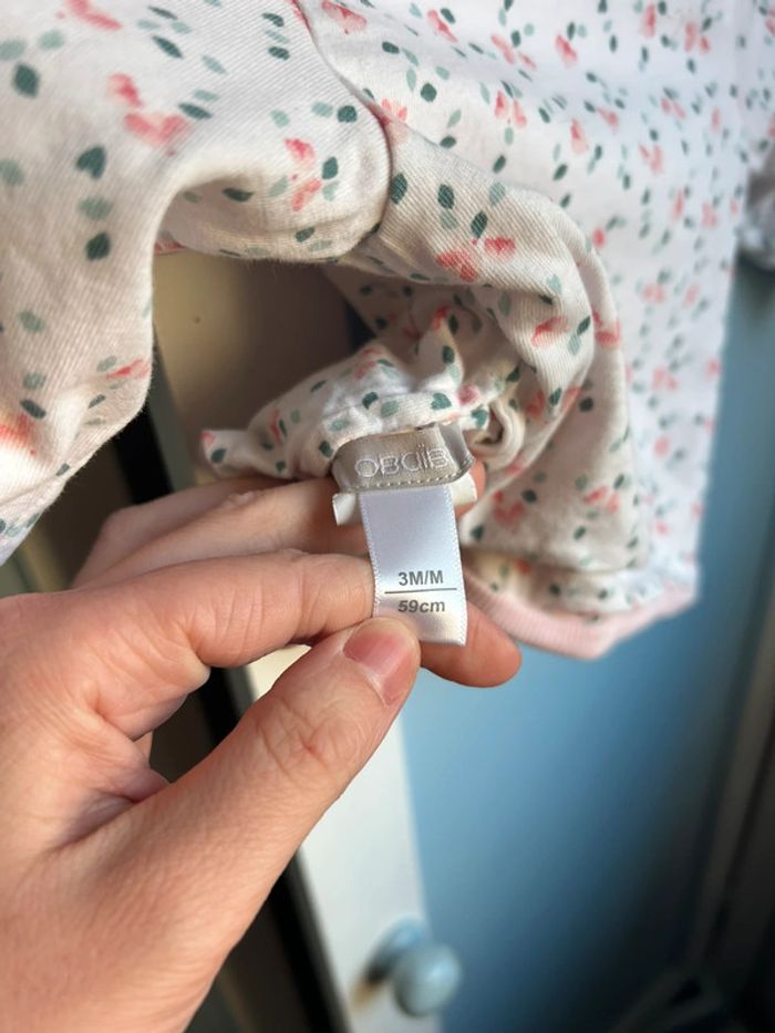 Gilet réversible rose / blanc à fleurs , obaibi , 3 mois - photo numéro 12