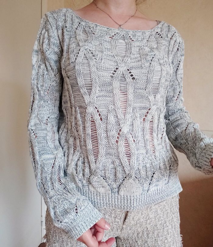 Pull gris - photo numéro 2