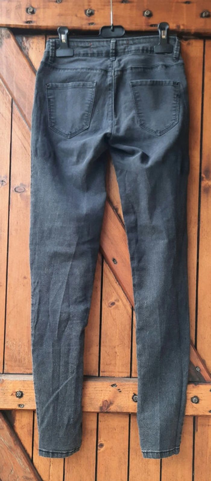 Jean noir délavé 34 - photo numéro 3