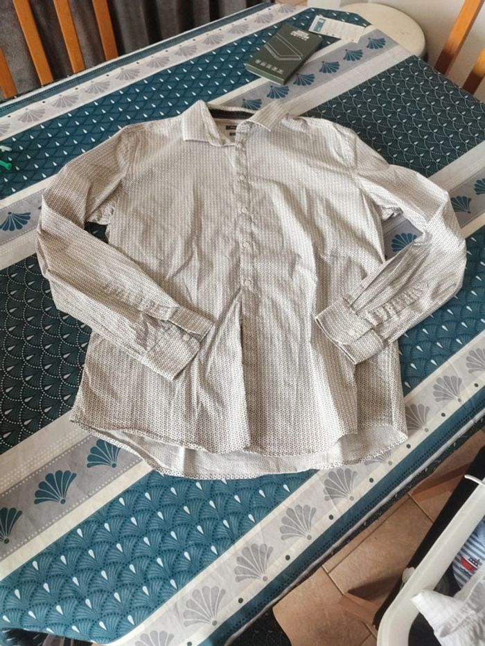 Chemise Devred comme neuve - photo numéro 3