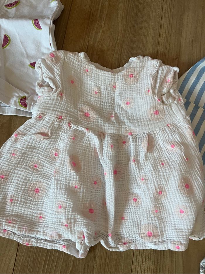 Lot vêtements bébé fille 9 mois - photo numéro 4