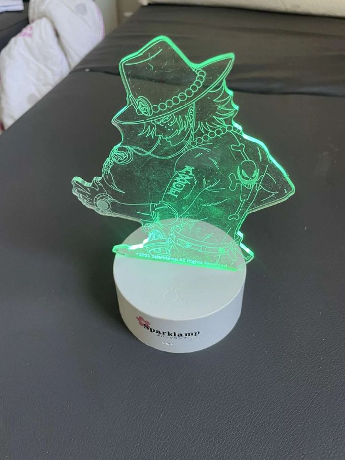 OnePiece Lampe Led Tactile a Piles - photo numéro 2