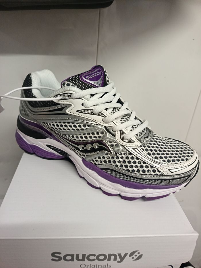 Basket sauconyy mixtes T 45