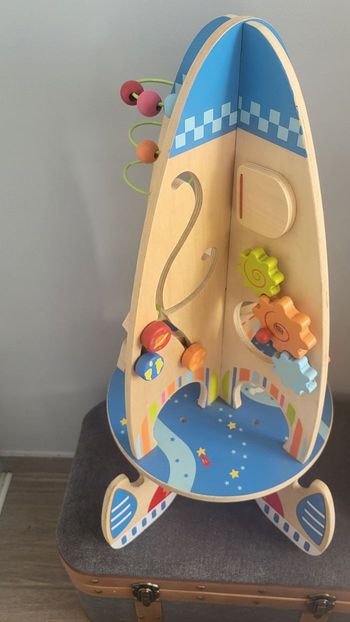 Fusée en bois