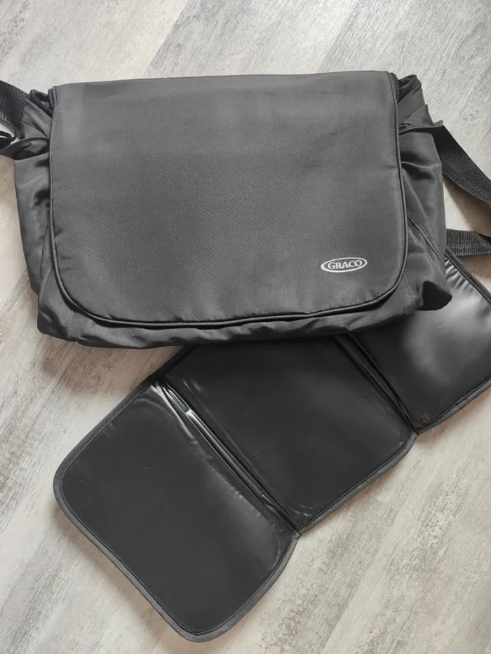 Sac à langer noir