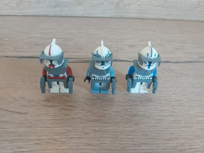 Figurines type lego Commandants Clones Wolffe Fox et Rex star wars - photo numéro 5