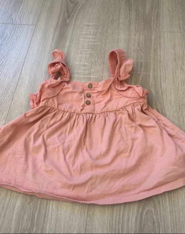 T-shirt Kiabi taille 24 m bébé fille